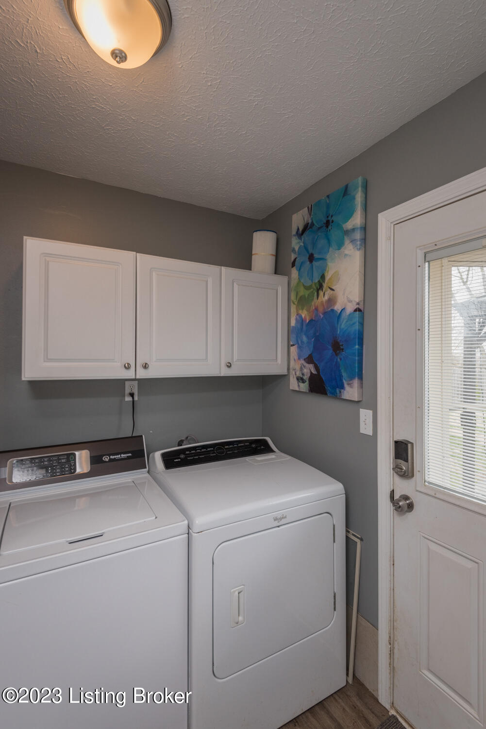 6001 Hickory Tree Road Louisville, KY 40291 - Photo 12 of 27 014