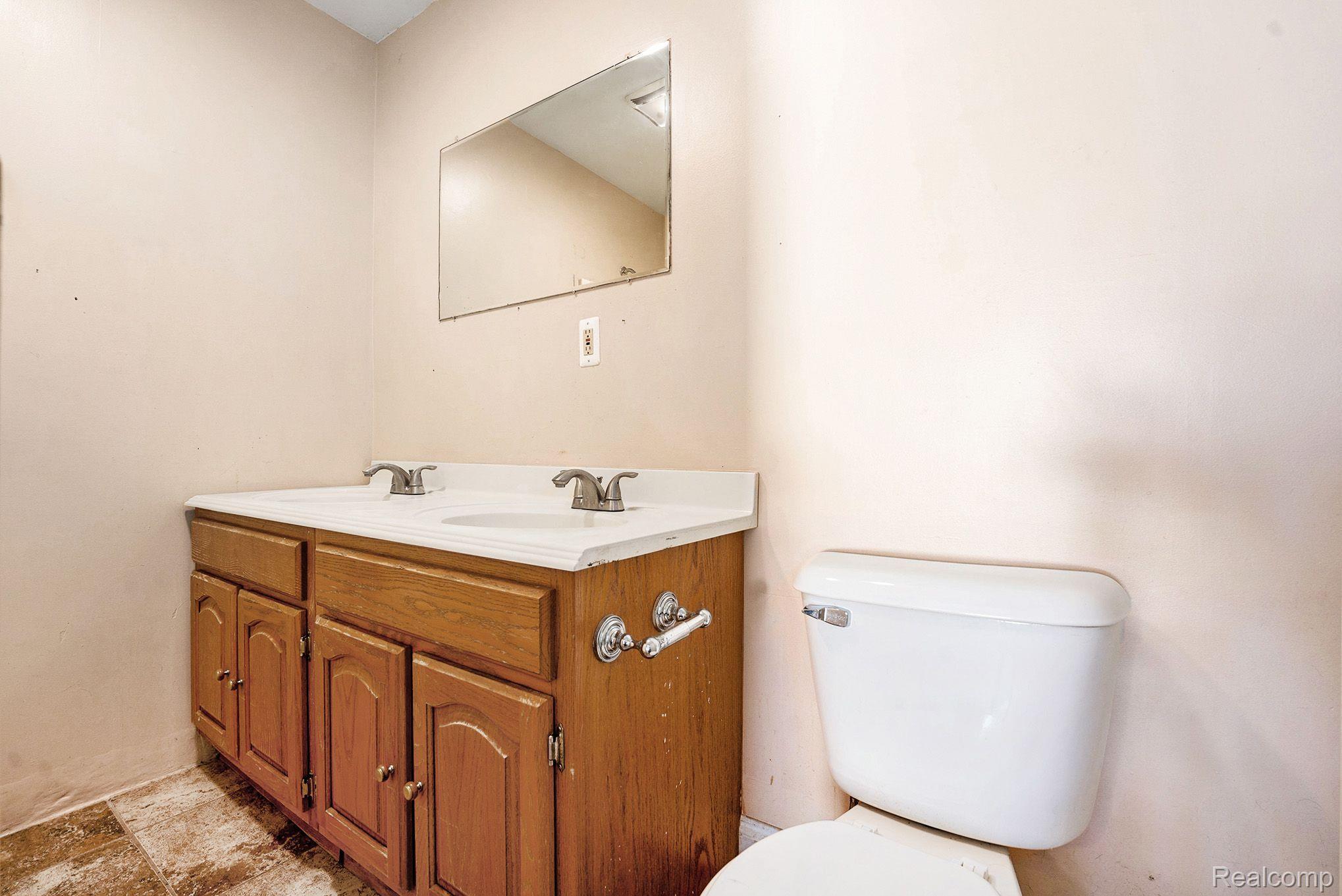 3067 South Adams Road Rochester, MI 48309 - Photo 25 of 33