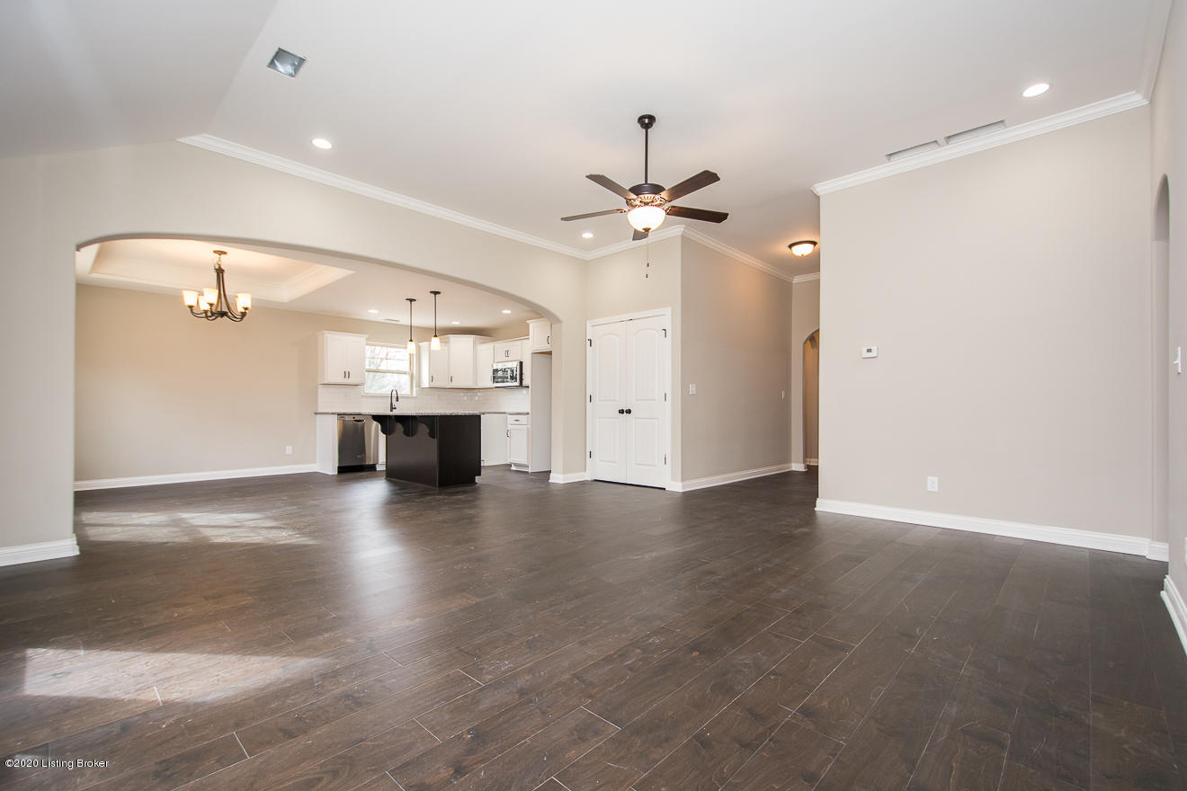 6419 El Rancho Road Louisville, KY 40291 - Photo 15 of 47 ElRancho-15
