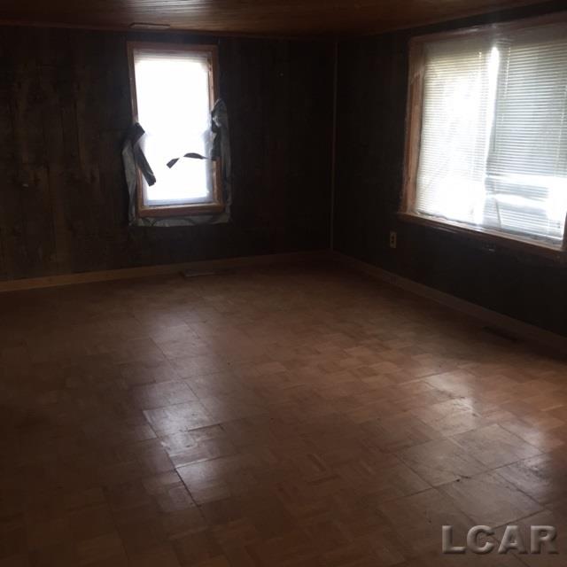 19733 Day Road Dundee, MI 48131 - Photo 16 of 21 31253790-15.JPG