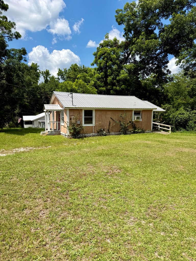 304 Opp Avenue Andalusia, AL 36420 - Photo 2 of 14 Exterior right