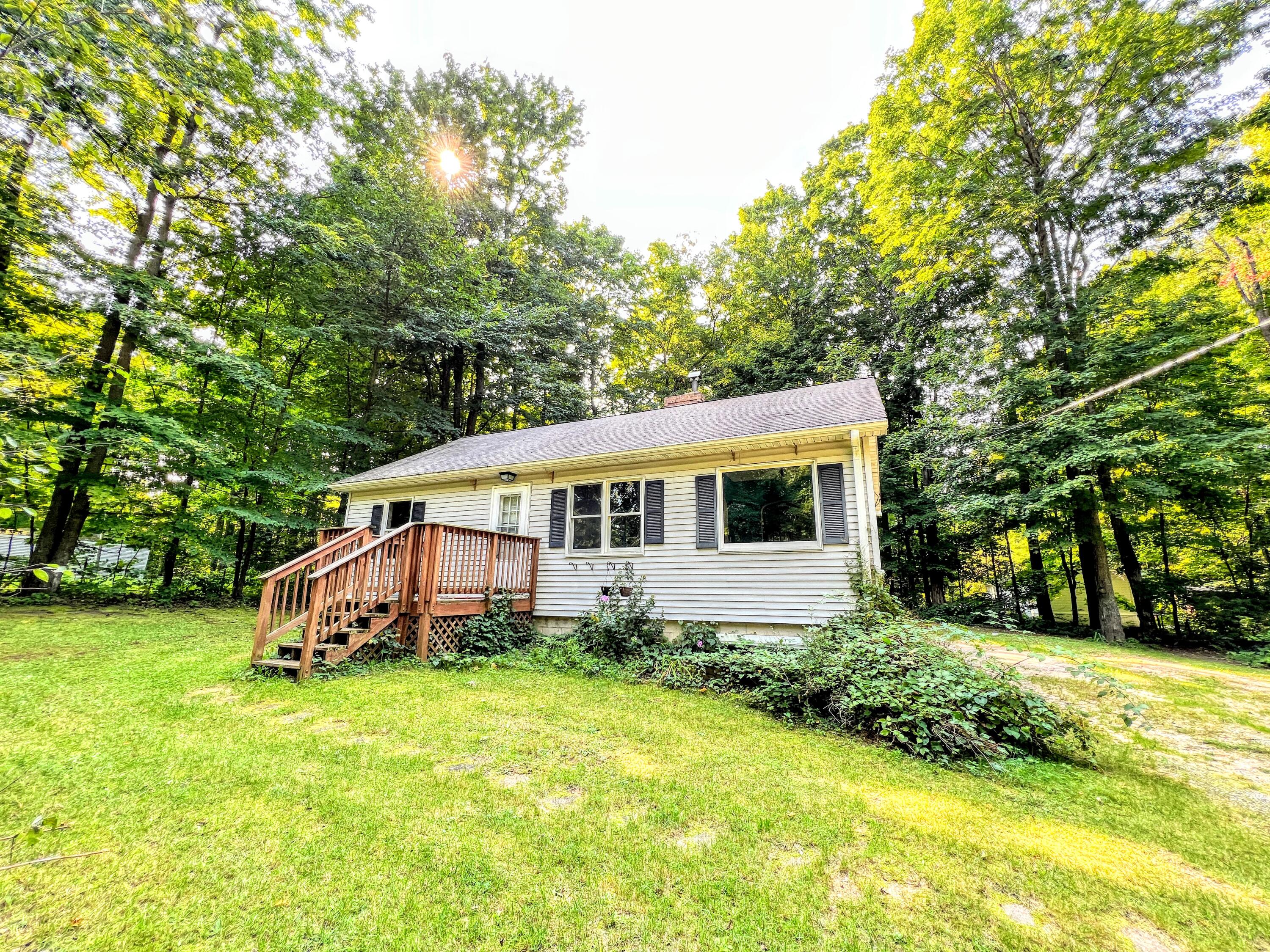 531 Yellow Stone Road Cadillac, MI 49601 - Photo 1 of 13 IMG_3358