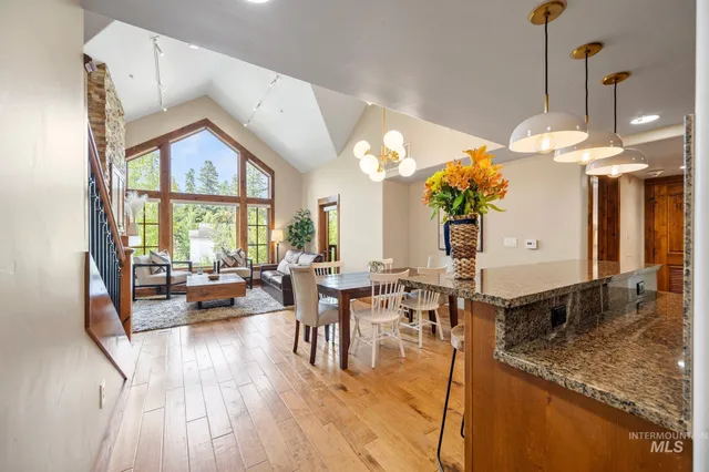 $995,000 | 75 Arling Center Court, Unit 406, Donnelly, ID 83615