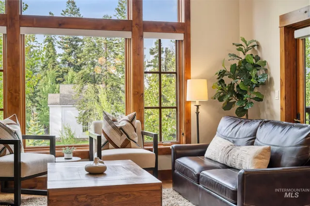 $995,000 | 75 Arling Center Court, Unit 406, Donnelly, ID 83615