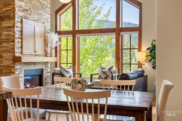 $995,000 | 75 Arling Center Court, Unit 406, Donnelly, ID 83615