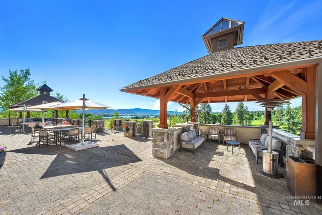 $995,000 | 75 Arling Center Court, Unit 406, Donnelly, ID 83615