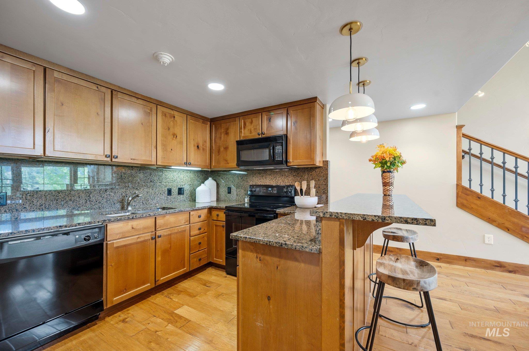 75 Arling Center Court, Unit 406 Donnelly, ID 83615 - Photo 8 of 47