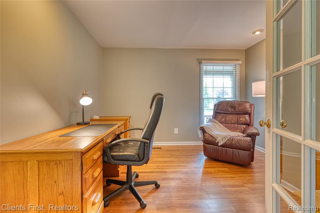 1070 Pointe Pl Court Rochester, MI 48307 - Photo 22 of 79