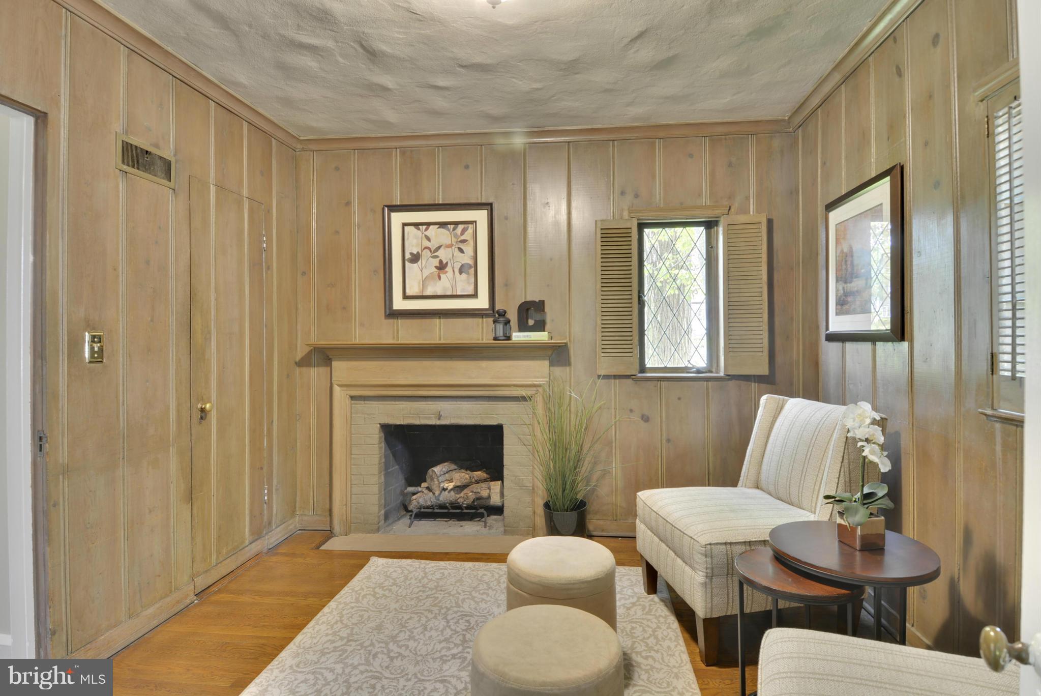 3109 Rolling Road Chevy Chase, MD 20815 - Photo 10 of 30 Main Level Den