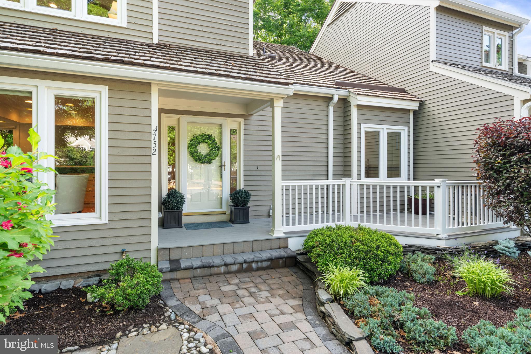 4752 Timber Ridge Drive Montclair, VA 22025 - Photo 9 of 72 Front