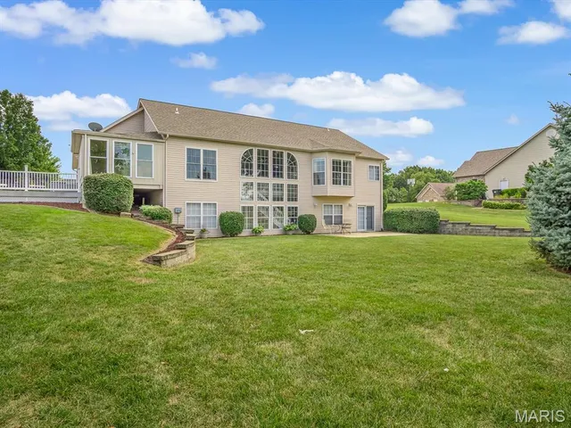 $530,000 | 3713 Weeping Willow Court, Waterloo, IL 62298
