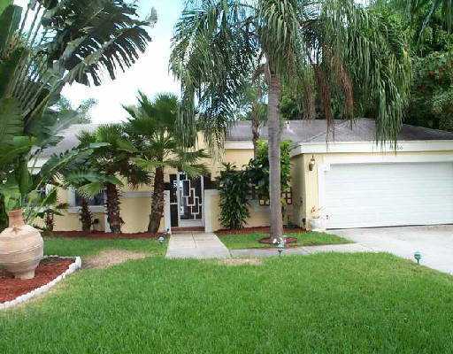 18666 Shauna Manor Drive Boca Raton, FL 33496 - Photo 1 of 8 Primary Photo