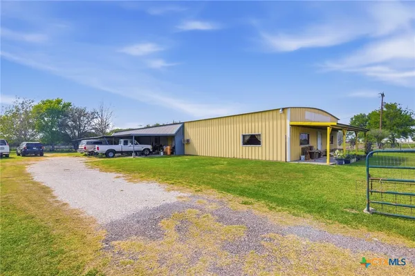 $279,900 | 3278 Highway 172, Ganado, TX 77962