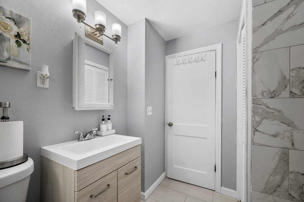 3 Rodman Road Webster, MA 01570 - Photo 19 of 31