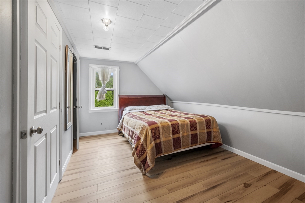 3 Rodman Road Webster, MA 01570 - Photo 23 of 31