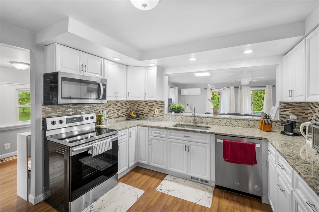 3 Rodman Road Webster, MA 01570 - Photo 9 of 31