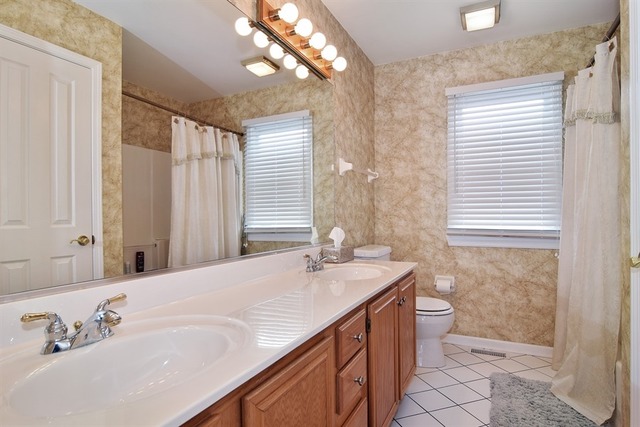 3N765 Baert Road St. Charles, IL 60175 - Photo 16 of 25 Gallery Image 16
