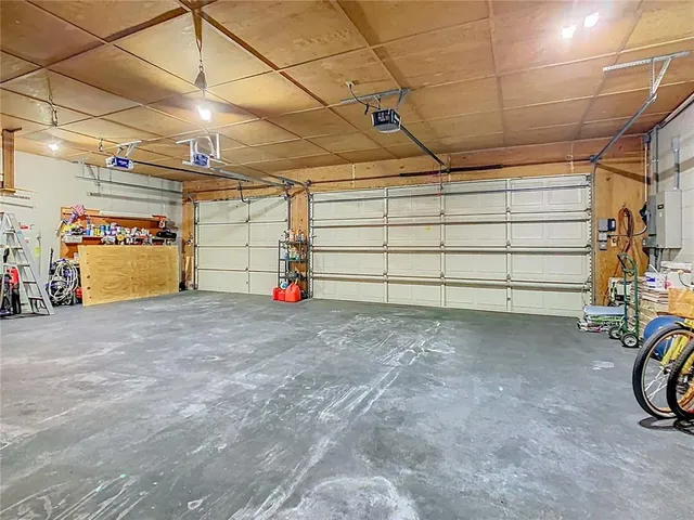 a view of a garage