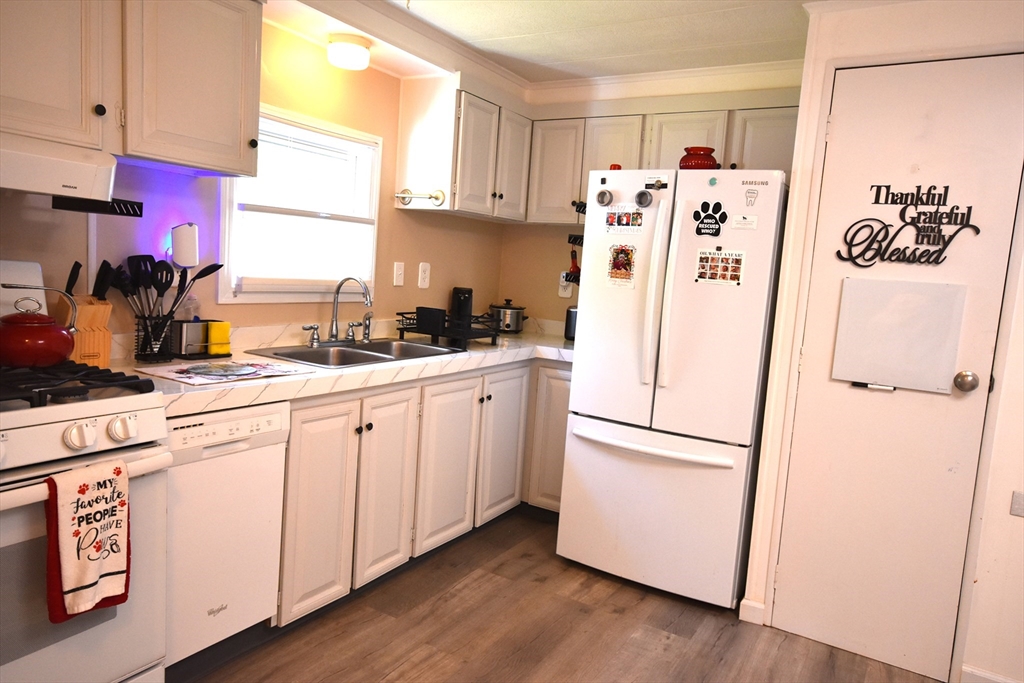 157 Windswept Road Wareham, MA 02571 - Photo 5 of 13