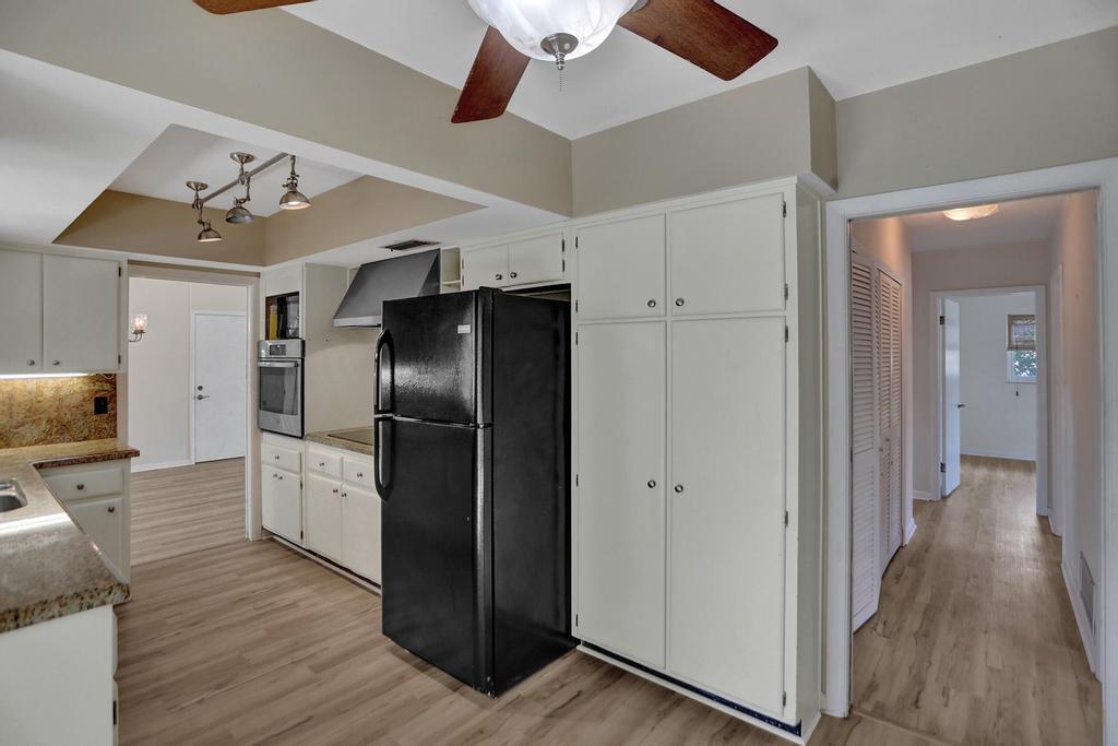1088 Southwest 13th Place Boca Raton, FL 33486 - Photo 8 of 27 Kitchen