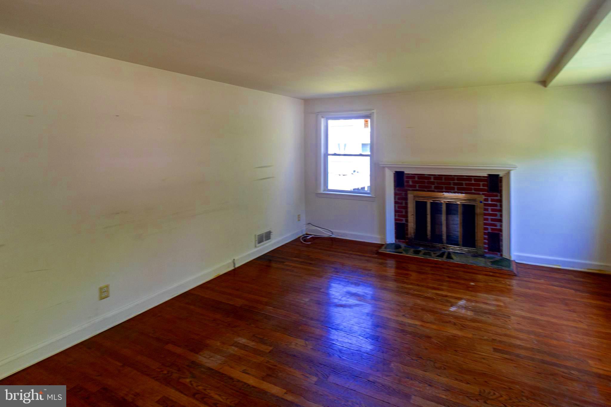 11 Mt Laurel Road Mount Laurel, NJ 08054 - Photo 5 of 31