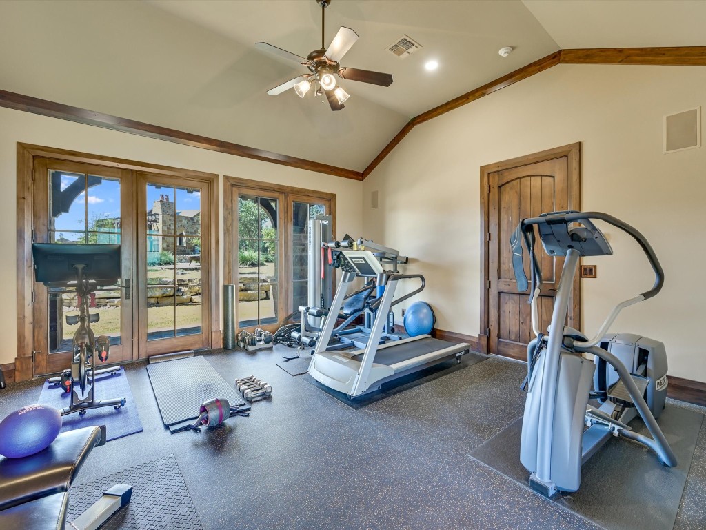 2515 Boot Ranch Circle Fredericksburg, TX 78624 - Photo 15 of 36 a view of a room with gym equipment