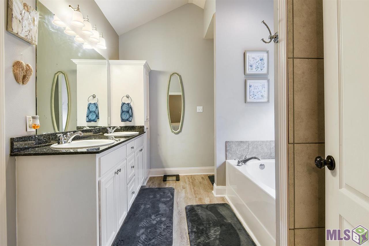 33629 Browning Road Denham Springs, LA 70706 - Photo 8 of 12 Gallery Image 8