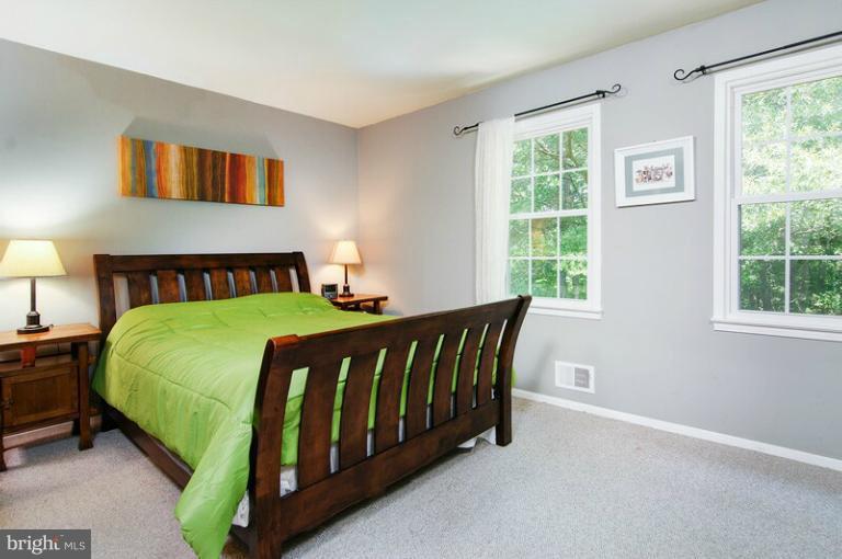 Bedroom (Master)