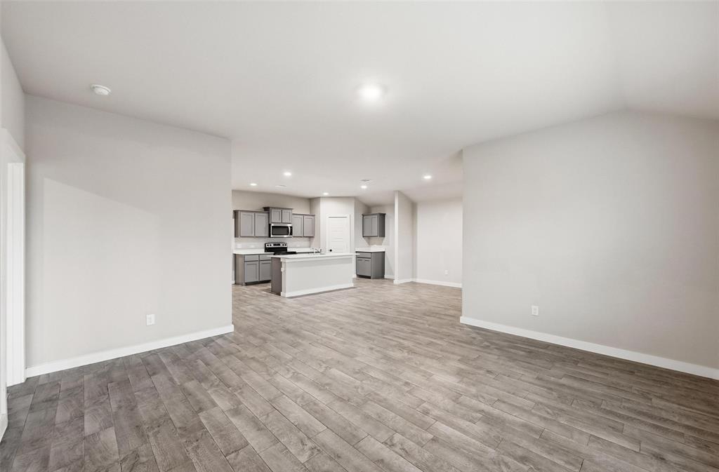 701 Griffith Pk Trail Alvarado, TX 76009 - Photo 6 of 20 a view of kitchen with wooden floor