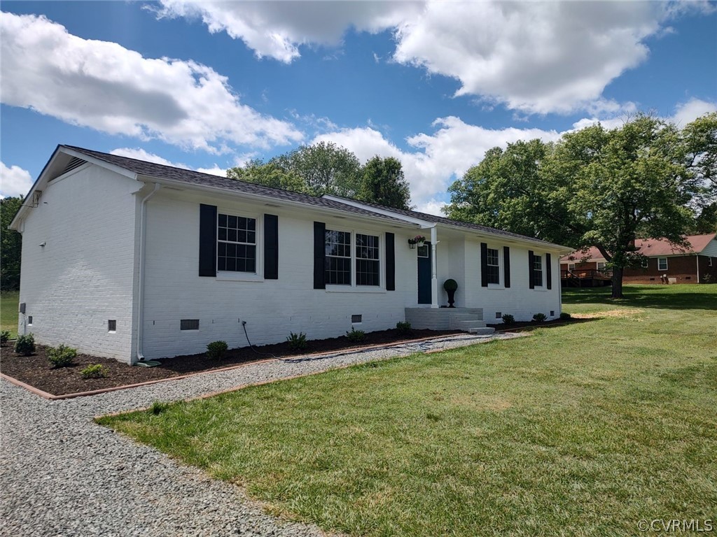 2731 Kinvan Road Henrico, VA 23231 - Photo 2 of 27 a house view with a backyard space