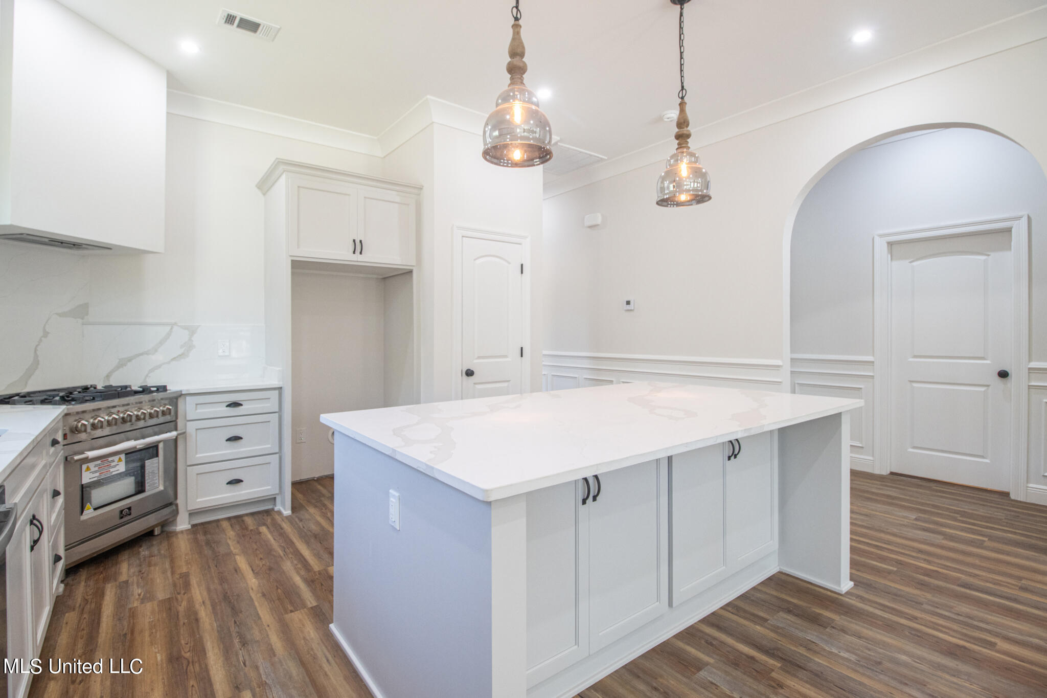 1023 Nancy Place Gulfport, MS 39507 - Photo 6 of 28 Nancy Place kitchen 4