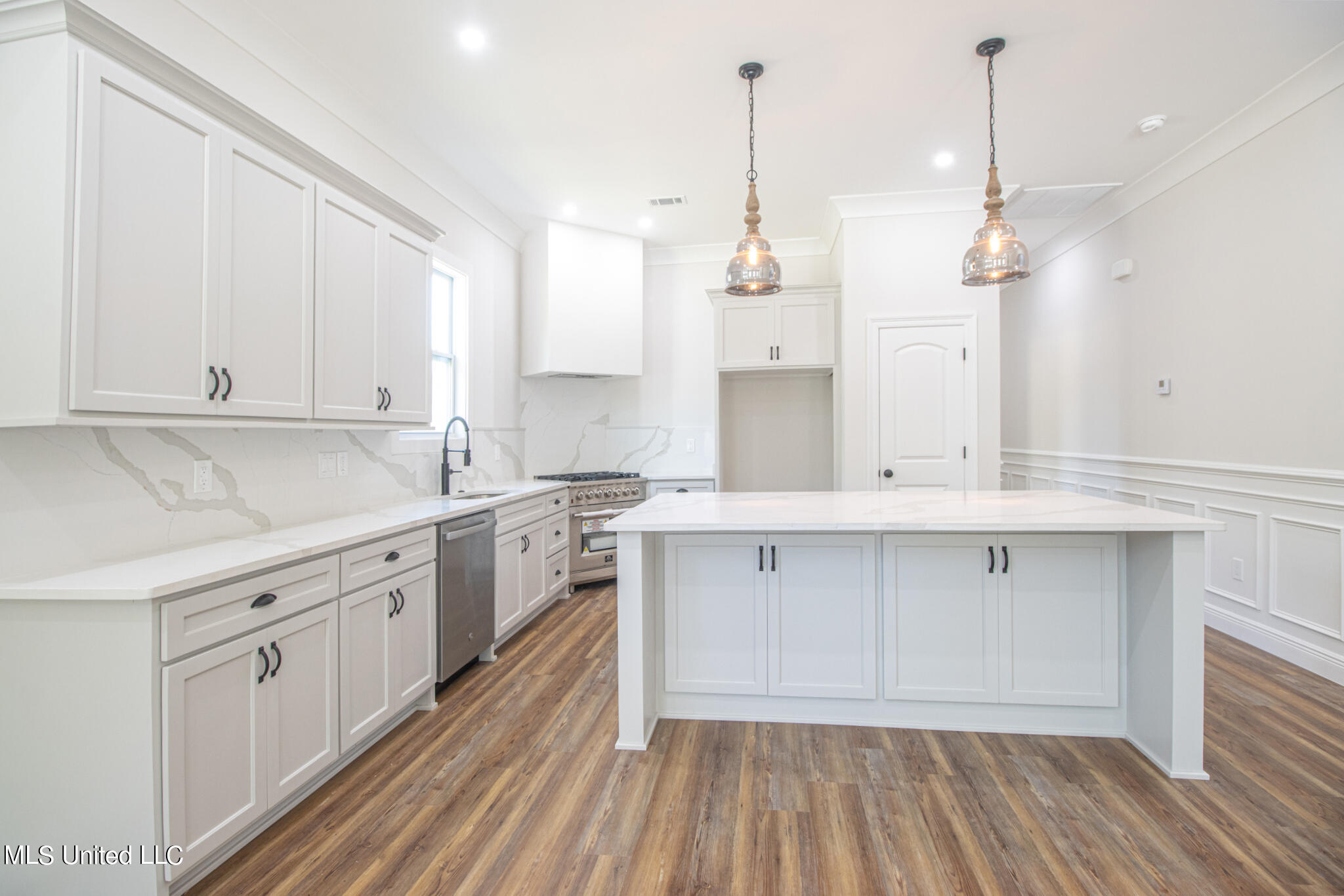 1023 Nancy Place Gulfport, MS 39507 - Photo 7 of 28 Nancy Place kitchen 3