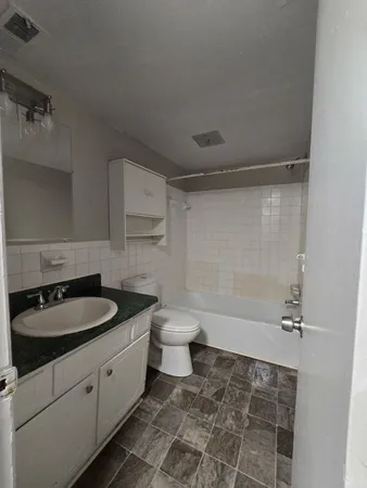 $975 | 726 Townside Road Southwest, Unit 2, Roanoke, VA 24014