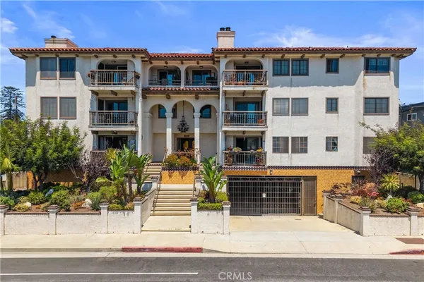 $4,195 | 1150 West 13th Street, Unit 306, San Pedro, CA 90731
