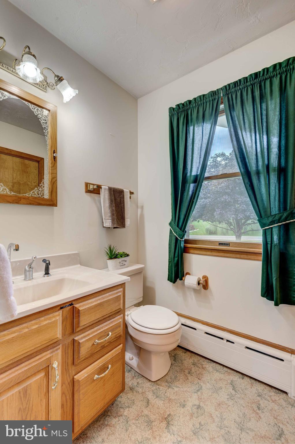 2507 Bachmans Valley Road Manchester, MD 21102 - Photo 20 of 43 Half Bath