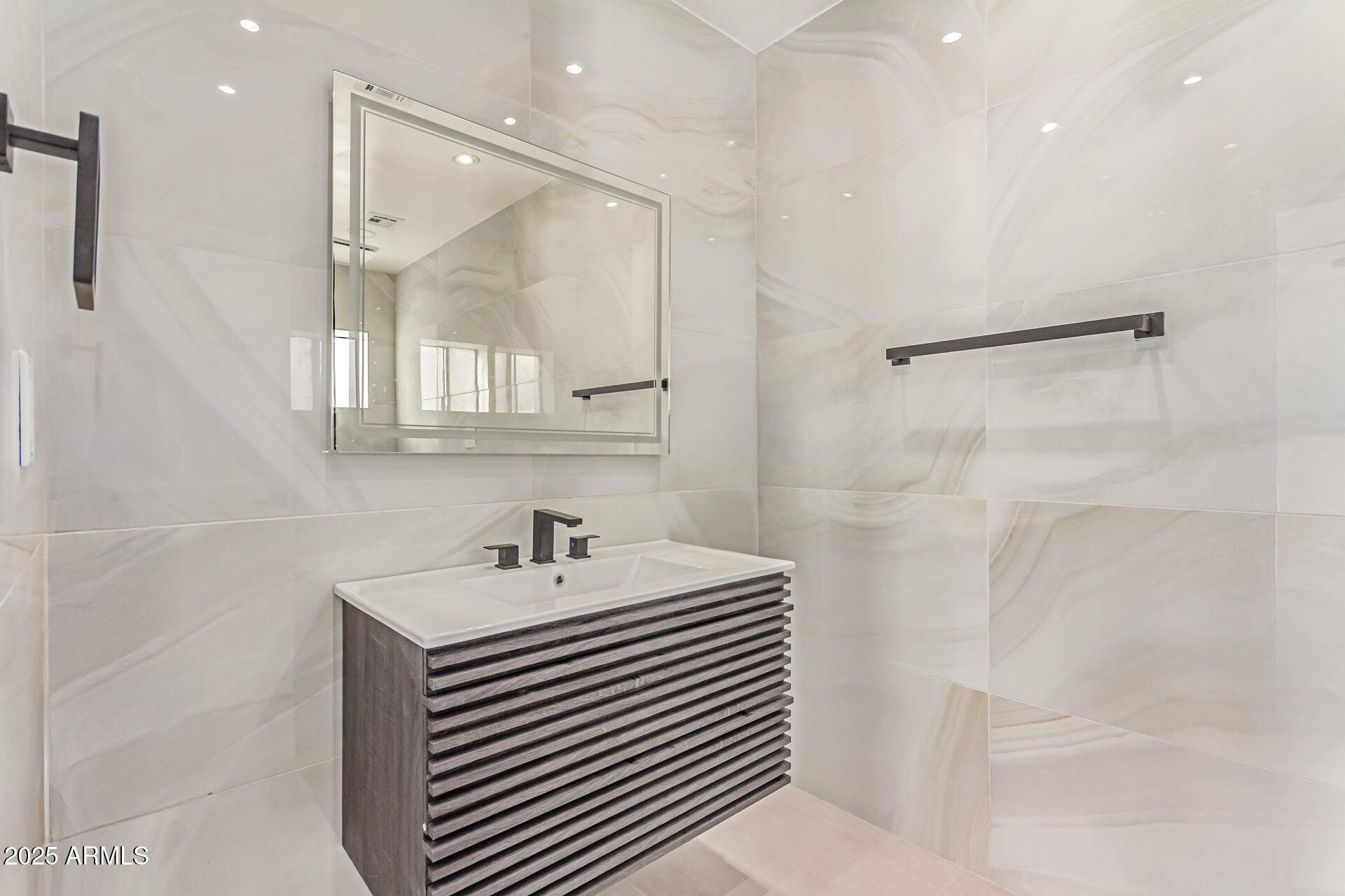 3301 East Rovey Avenue Paradise Valley, AZ 85253 - Photo 54 of 103 52 - Rovey