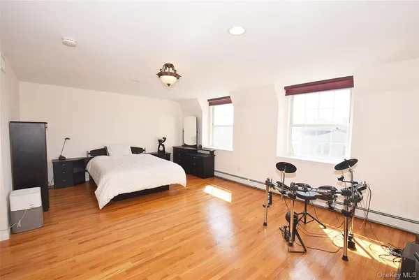 $1,390,000 | 207-22 Jordan Drive, Unit 93U | Bay Terrace