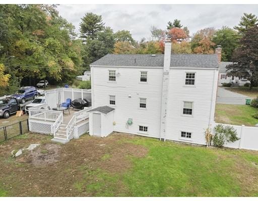 10 Violet Road Burlington, MA 01803 - Photo 2 of 16 Gallery Image 2