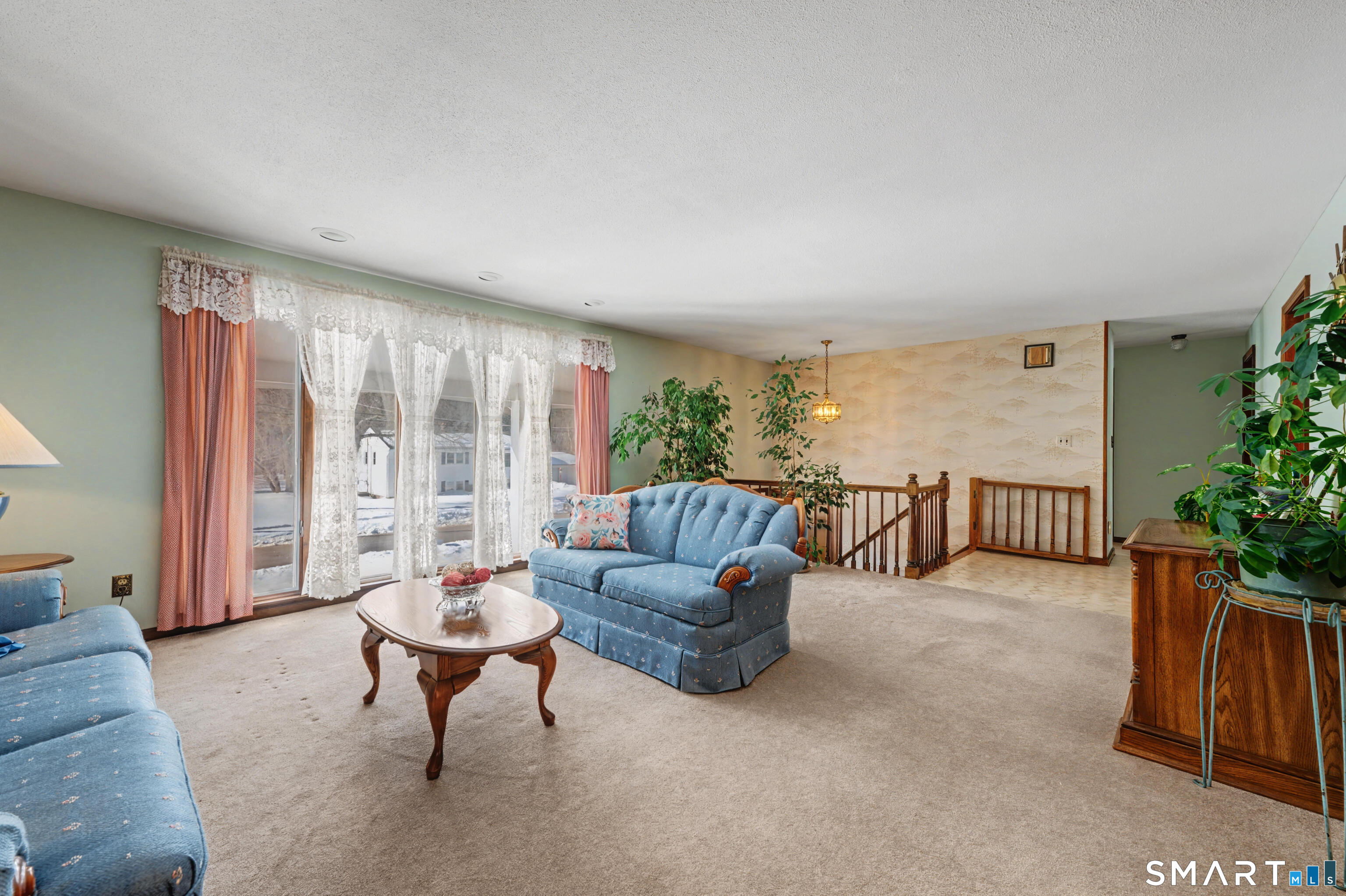 90 Rolling Ridge Road Hamden, CT 06518 - Photo 11 of 36