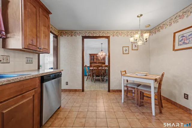 $399,000 | 90 Rolling Ridge Road, Hamden, CT 06518