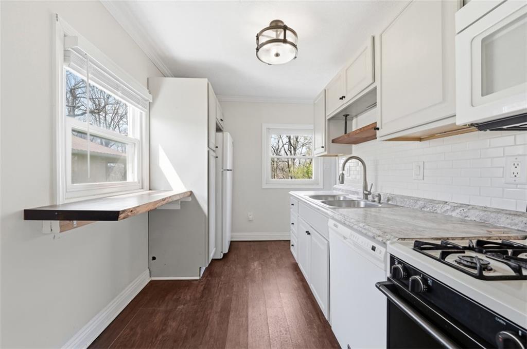 1901 Glen Road Aliquippa, PA 15001 - Photo 11 of 44