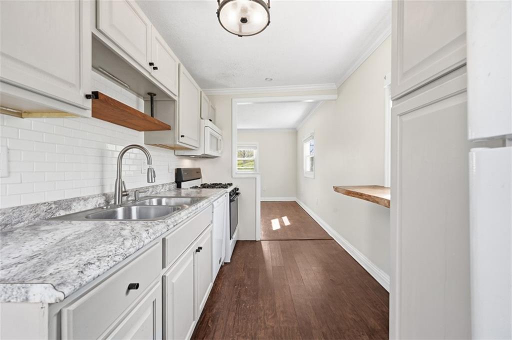 1901 Glen Road Aliquippa, PA 15001 - Photo 12 of 44