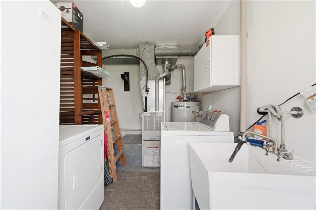 1901 Glen Road Aliquippa, PA 15001 - Photo 15 of 44