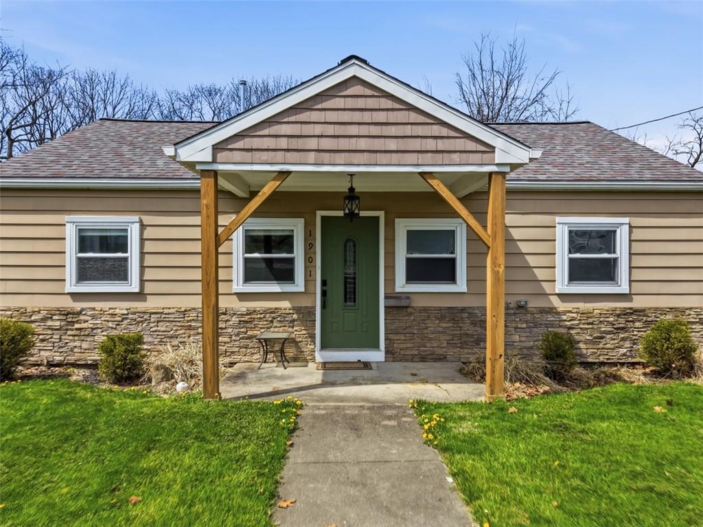 1901 Glen Road Aliquippa, PA 15001 - Photo 2 of 44