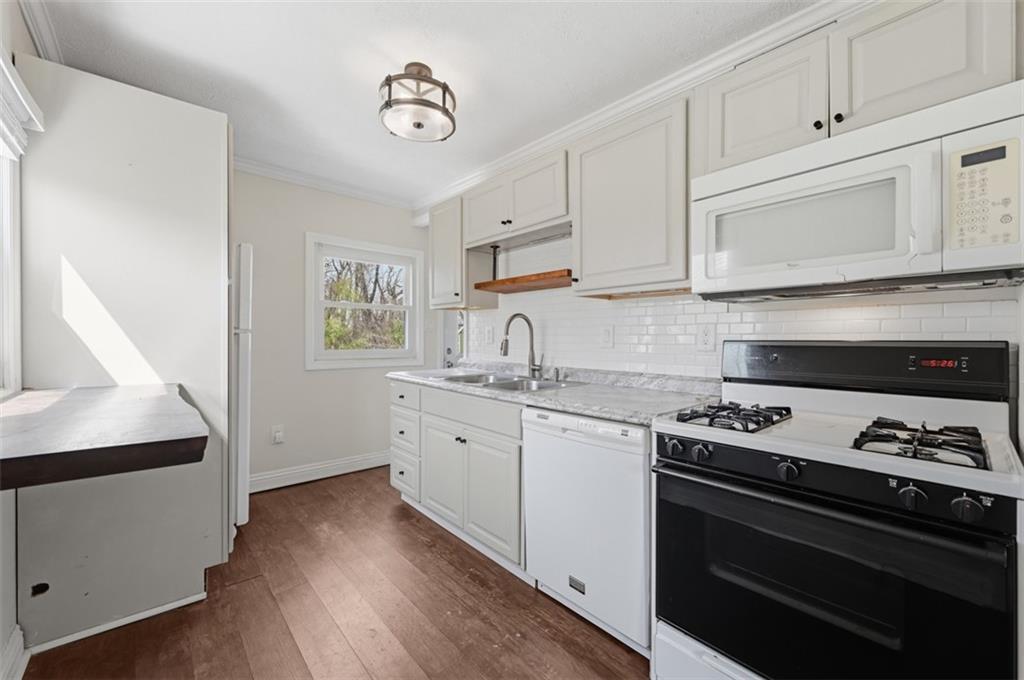 1901 Glen Road Aliquippa, PA 15001 - Photo 10 of 44