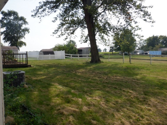 306 Virginia Drive Ridge Farm, IL 61870 - Photo 3 of 15