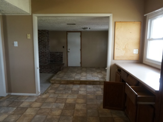 306 Virginia Drive Ridge Farm, IL 61870 - Photo 9 of 15