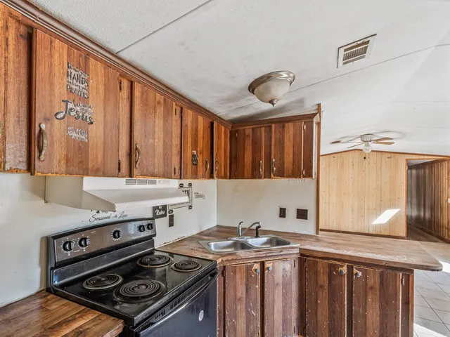 $89,500 | 28 Allen Street, Sopchoppy, FL 32358