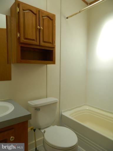 16912 Alcott Road Hagerstown, MD 21740 - Photo 23 of 29 Bath