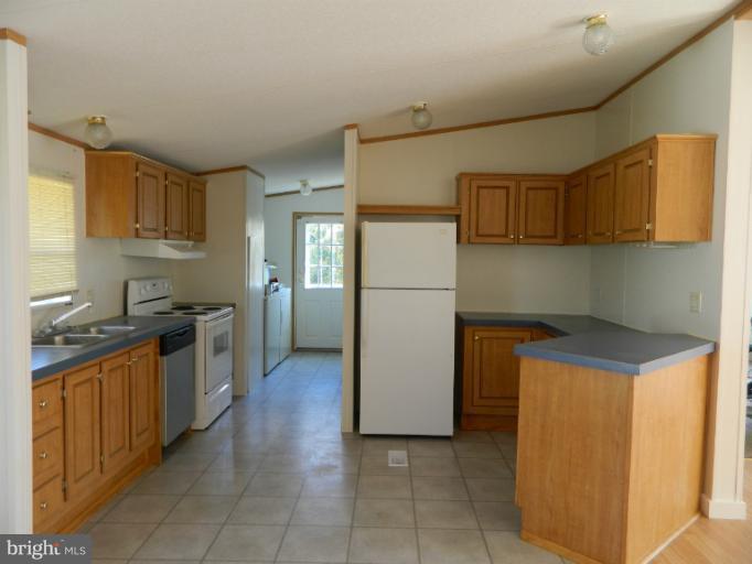 16912 Alcott Road Hagerstown, MD 21740 - Photo 4 of 29 Kitchen